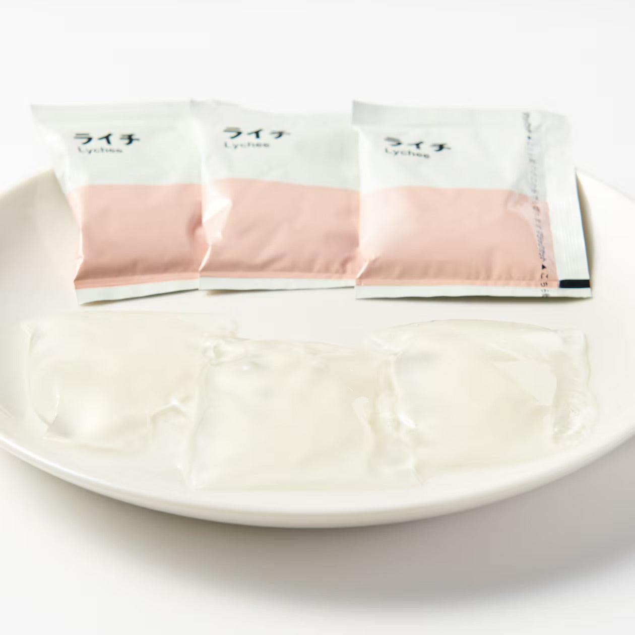 MUJI Chilled Salty Jelly - Lychee Flavor (9 pcs) | 无印良品:夏季限定盐感清新荔枝果冻 (9个入)