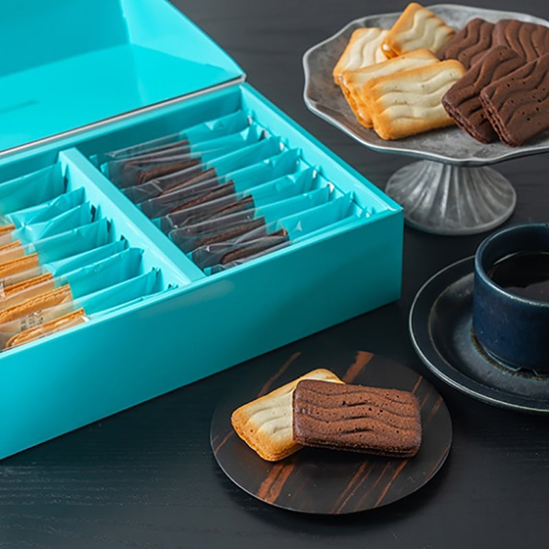 Tokyo Campanella Langue De Chat Chocolate Cookie
