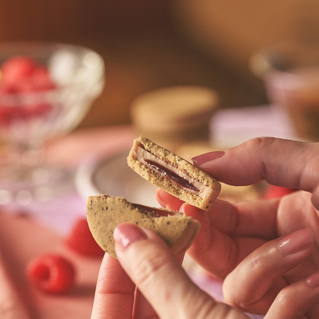 TeaDrop Earl Grey Raspberry Tea Chocolate Sandwiches - 4 Pieces